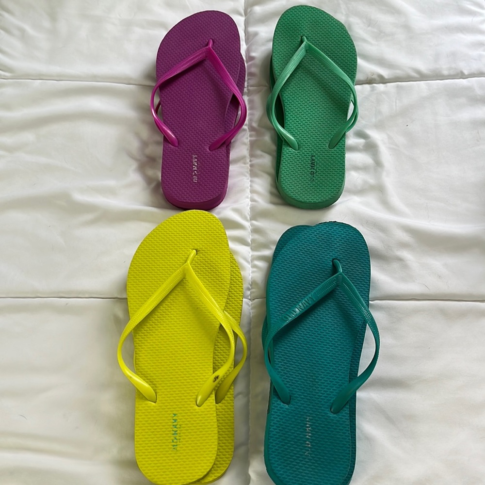 Old navy flip flops. All light used